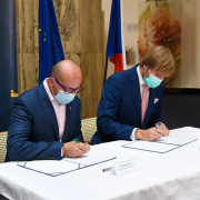 Obce dostanou důležitá zdravotnická data o COVID-19, SMO ČR a MZ se dohodly na spolupráci