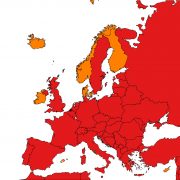 Ze seznamu zemí s nízkým rizikem nákazy vypadne Lotyšsko a Estonsko, do oranžové kategorie se přesunou Kypr a Baleáry
