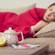 Ministr zdravotnictví apeluje: očkujte se proti sezónní chřipce