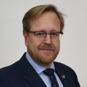 Náměstek ministra zdravotnictví Jakub Dvořáček byl zvolen  spolupředsedou první pracovní skupiny v evropské  Alianci pro kriticky důležité léčivé přípravky