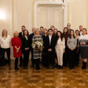 Návštěva brněnských dobrovolníků u&nbsp;prezidenta České republiky a&nbsp;Cena rektora Masarykovy univerzity pro manažerku Dobrovolnického centra